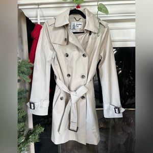 London Fog Double-Breasted Trench Coat with Button-Out Lining - Size Small